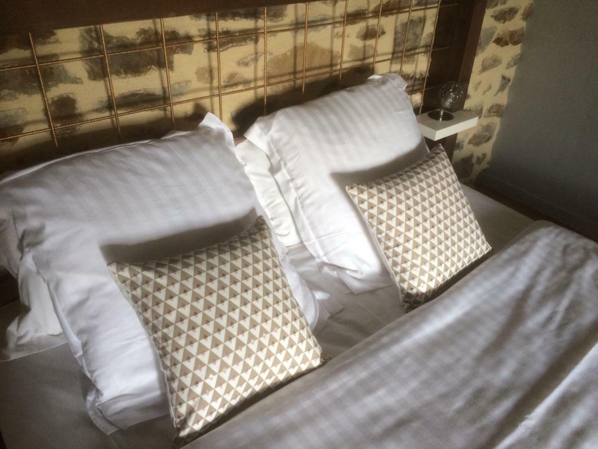 La Chambre Montbrault Fleurigné Esterno foto